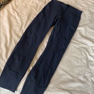 NWO lululemon in movement leggings